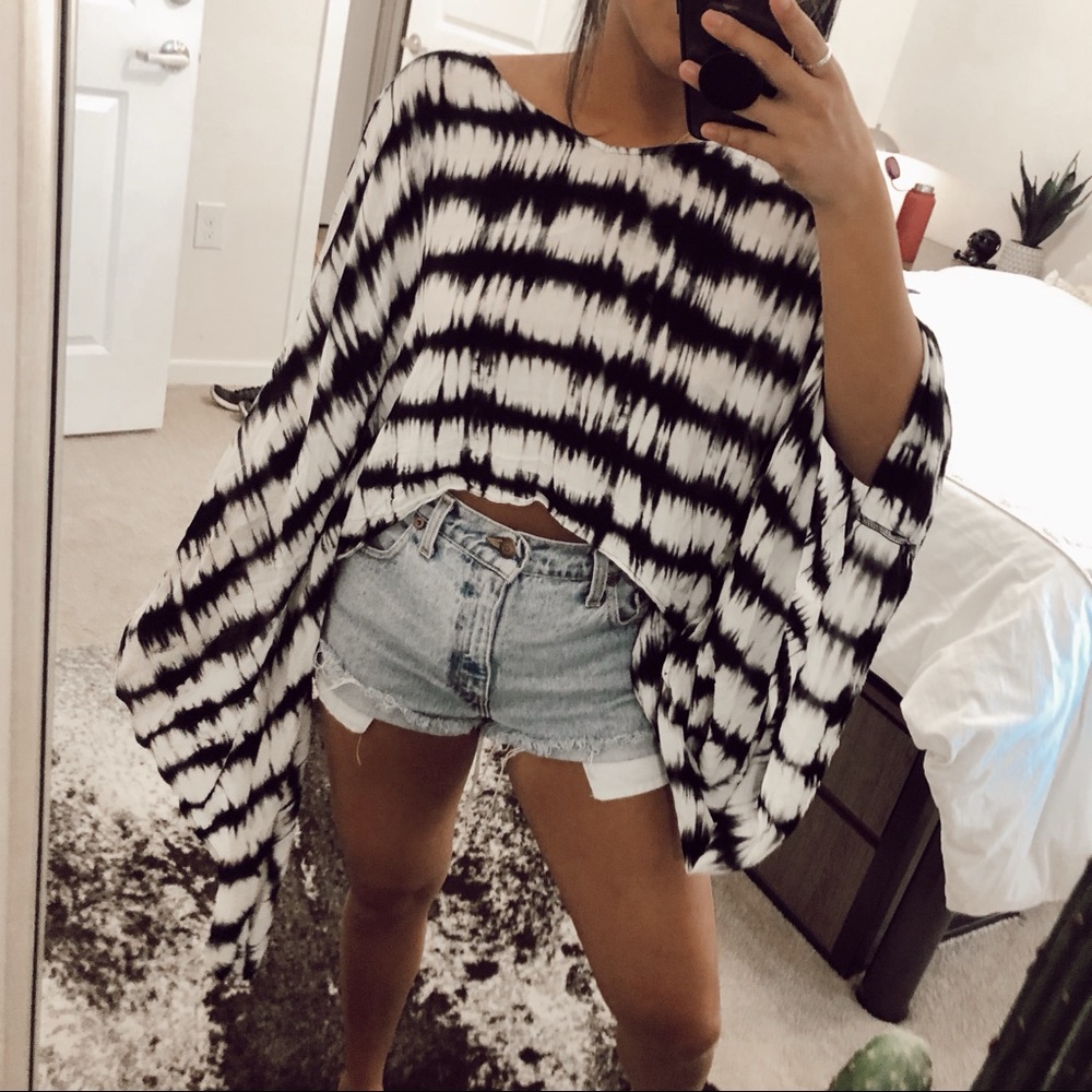 TIE DYE BATWING TOP